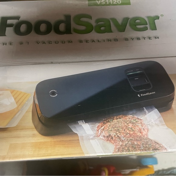 Foodsaver - Picture 3 of 3